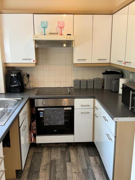A Cozy Apartment In Barking Barking  Eksteriør billede